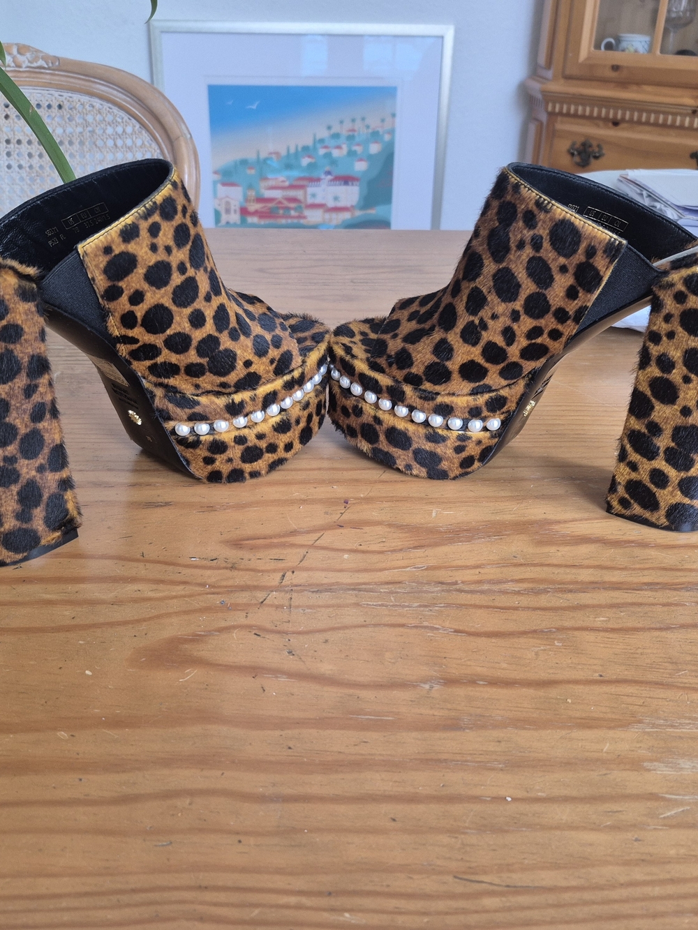 Nwt, Never Worn Stuart Weitzman Leopard Print Platform Pearl Trim Calfskin Slide - Picture 6 of 13